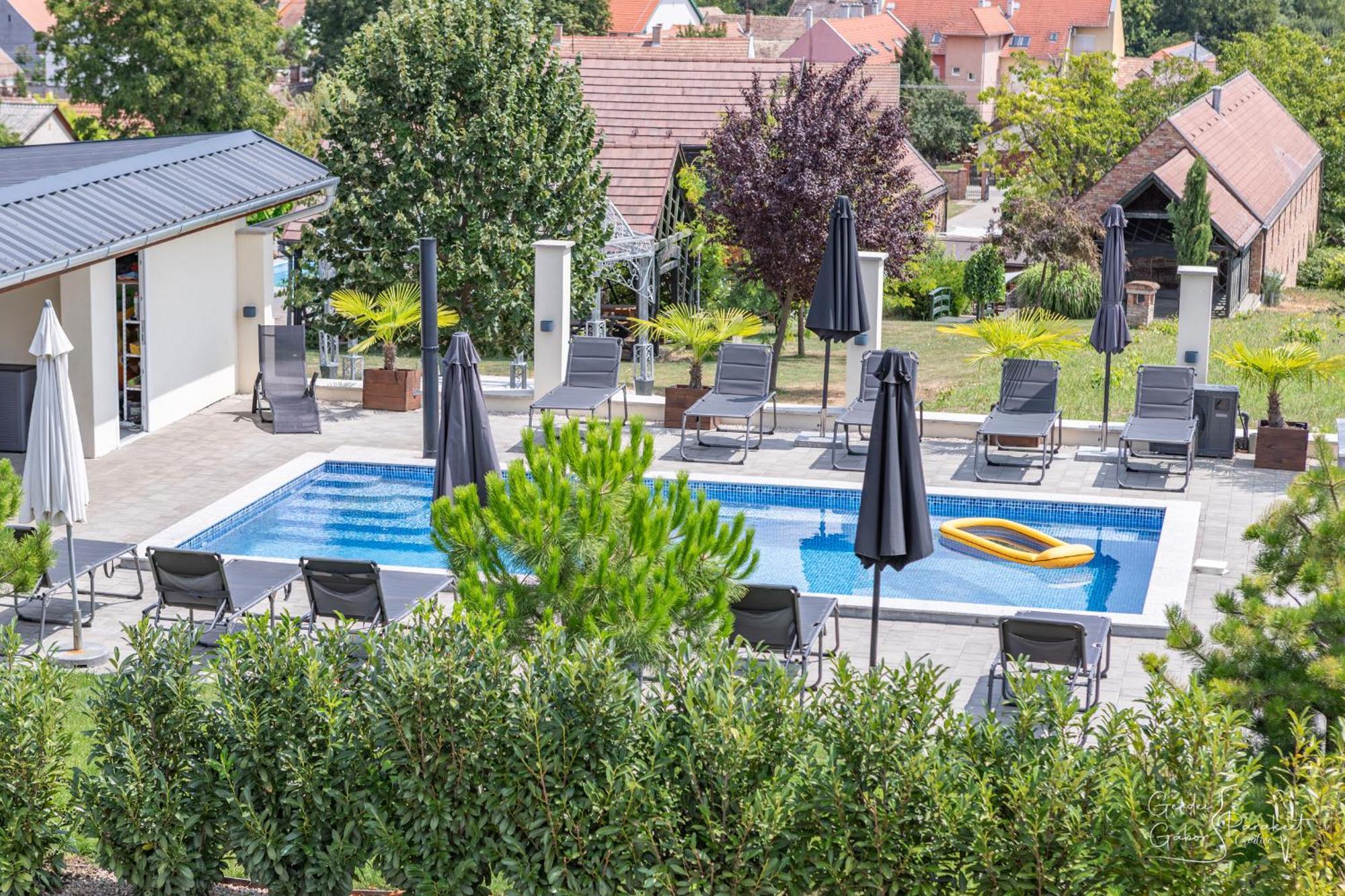 Bed and Breakfast Ludvig Panzio Villány Exteriér fotografie